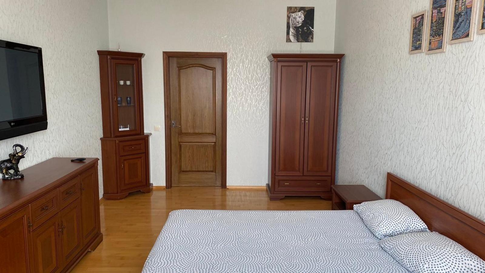 Comfortable Apartment On The Obolon Kiev Eksteriør billede