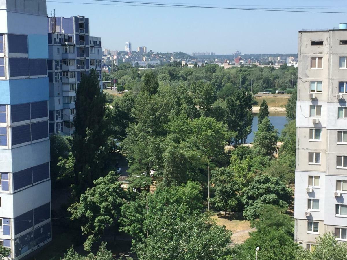 Comfortable Apartment On The Obolon Kiev Eksteriør billede