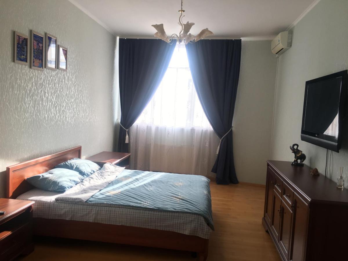 Comfortable Apartment On The Obolon Kiev Eksteriør billede